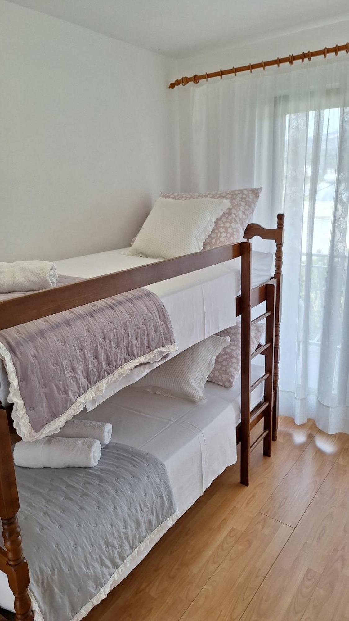 Apartmani I & J Seric Seget Vranjica Exteriér fotografie