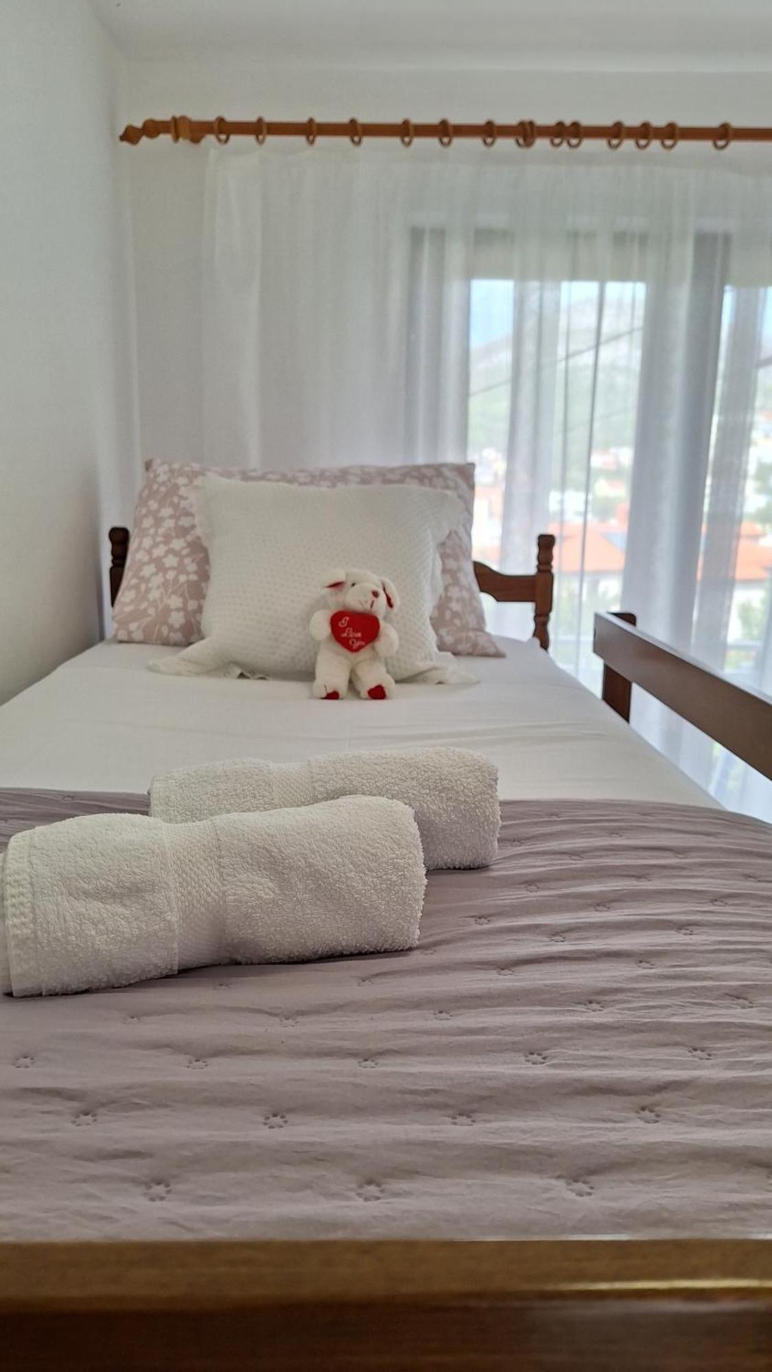 Apartmani I & J Seric Seget Vranjica Exteriér fotografie